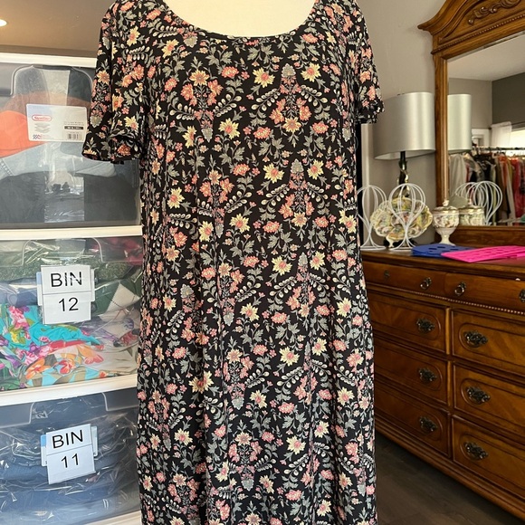 Floral Dress - Picture 3 of 8